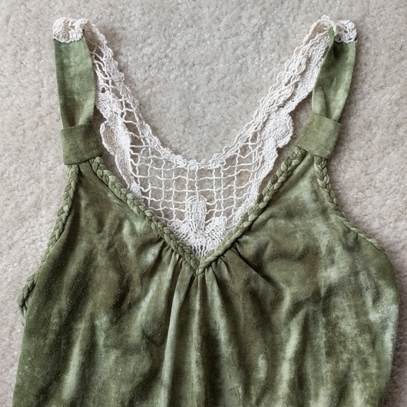 Green tye dye tank - Picture 4 of 5